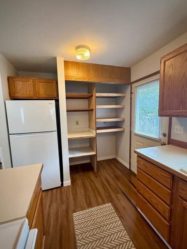 Photo - Live in Sunny Land! Updated 2 Bedroom with Great Amenities Available NOW!