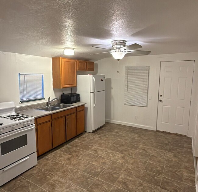 Photo - 131 Cottage Ln