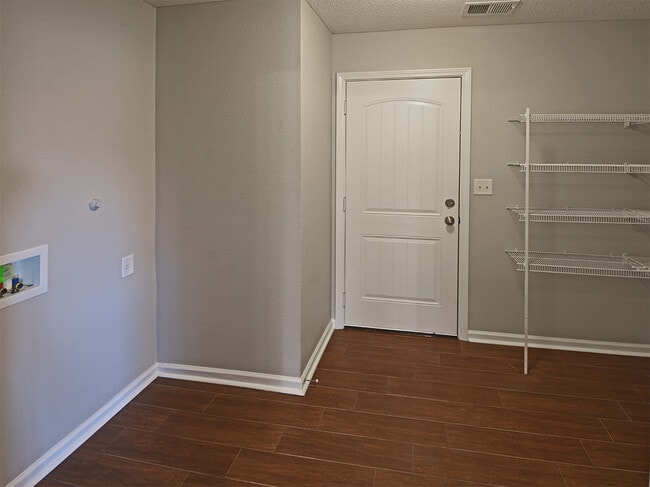 Photo - 3 bedroom 2.5 bath over 2,200 sq feet near Hacks Cross and Shelby Dr