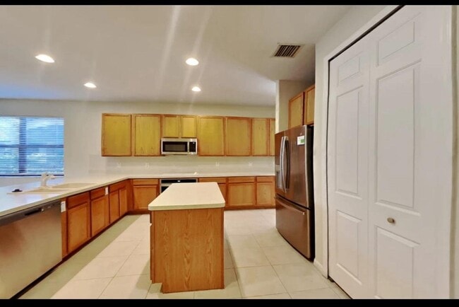 Photo - 20350 Chestnut Grove Dr