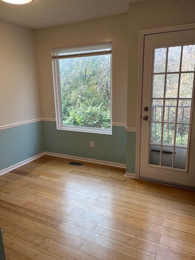 6432 Pflumm Rd Townhome Townhome Rental in Shawnee KS