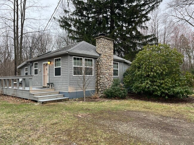 Photo - 785 Gunton Dr House