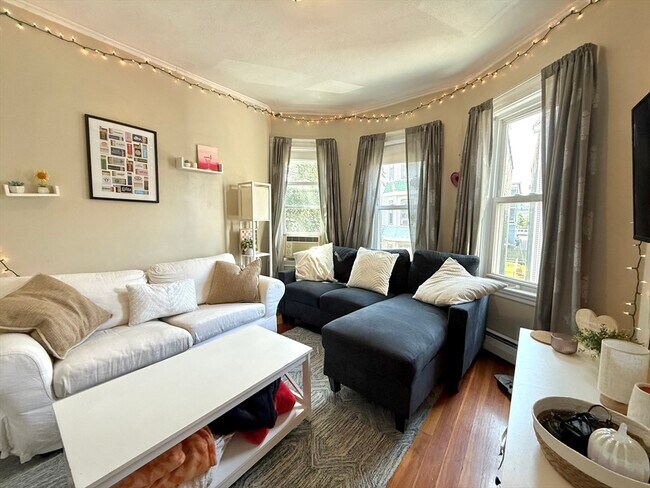 Photo - 19 Howell St Unit 2A