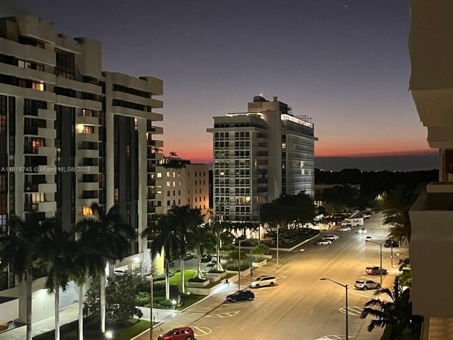 Photo - 625 Biltmore Way Unit 805