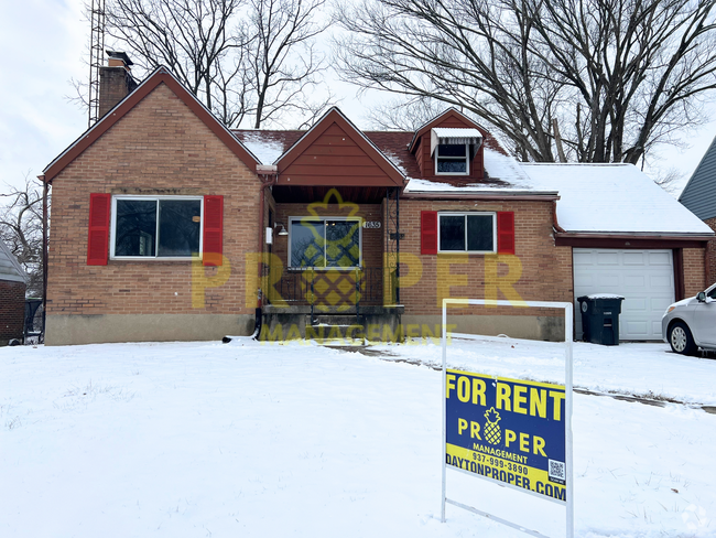 Building Photo - 3 bedrooms 1 bathroom Rental