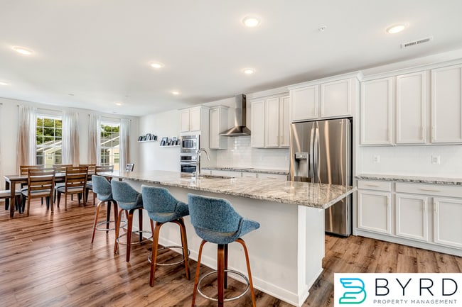 Photo - 5908 Whitehurst Ln