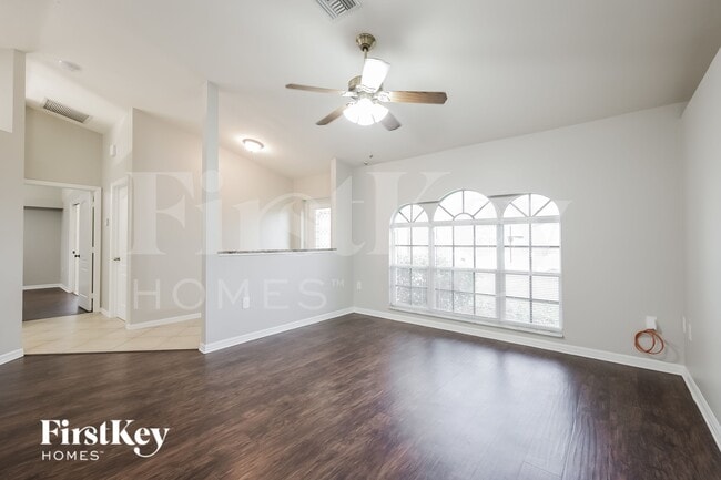 8285 Tahiti Rd