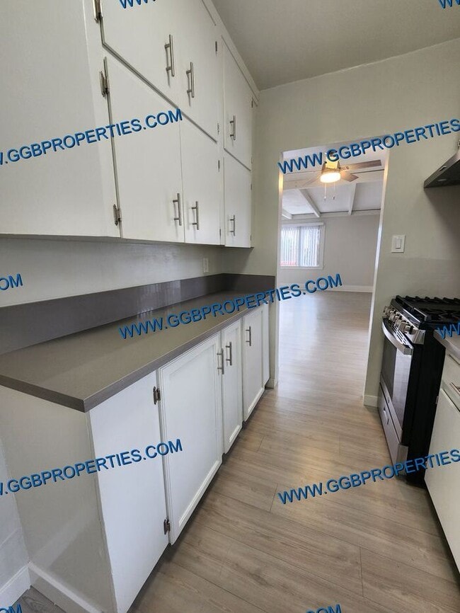 Photo - ** Self Guided Tour **Belmont Shores Updat... Casa