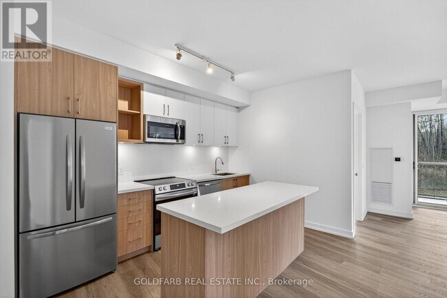 Photo - 333 Sunseeker Ave Unit 201