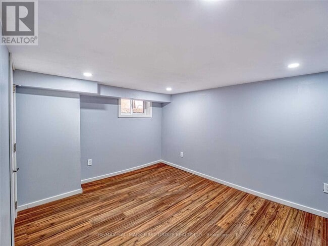 Photo - 376 Rhodes Ave