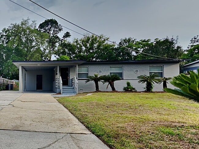 Photo - 6446 Burgundy Rd S House
