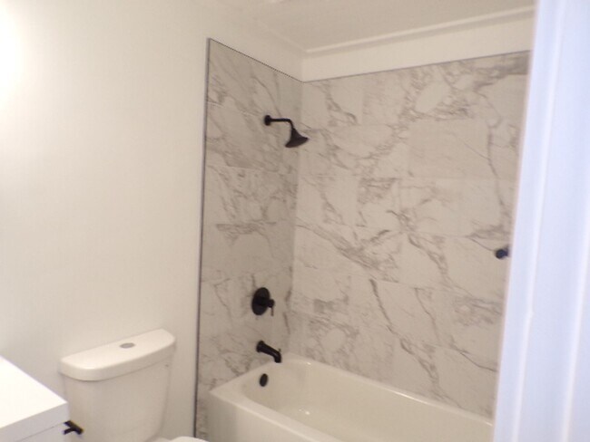 Photo - Remodeled Condo Located In Woodlake Villas Unidad 87