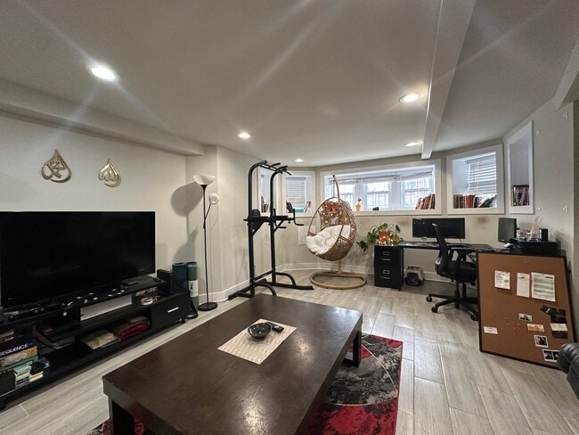 Photo - 2524 W Superior St Unidad GF