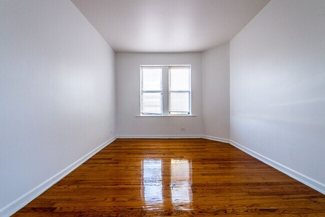 Photo - 8127 S Ellis Ave Chicago, IL 60619