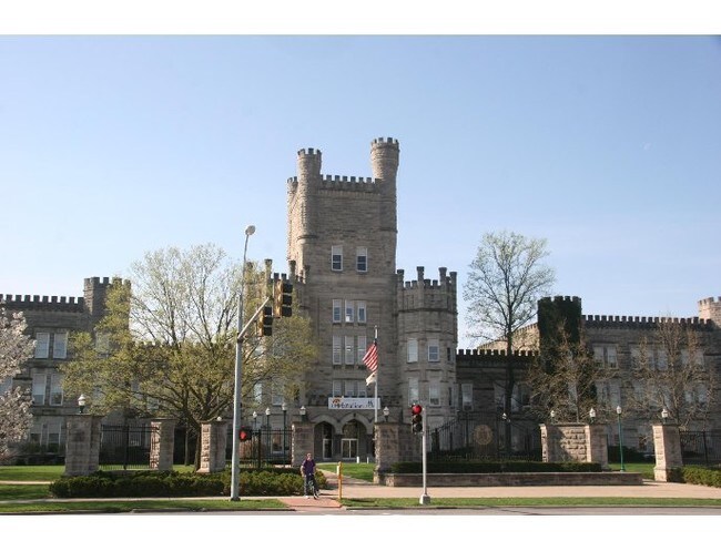 Photo - EIU Student Housing #3