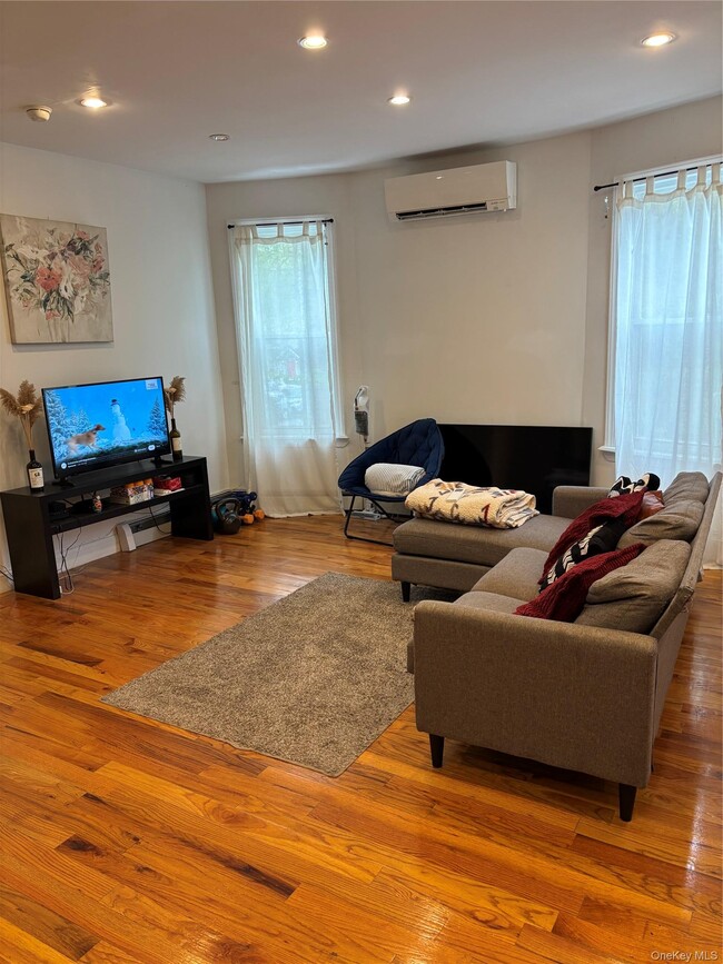 Photo - 2866 Dudley Ave Unit 1