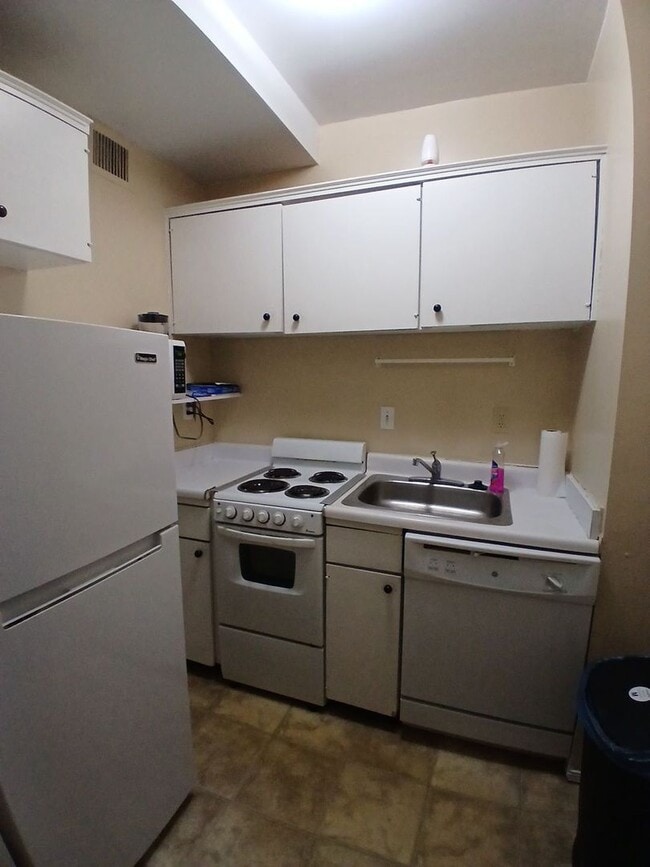 Photo - Premium 1-Bedroom in Gated Community: Move...