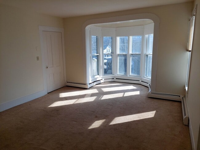 Photo - 32 S Main St Unit #4