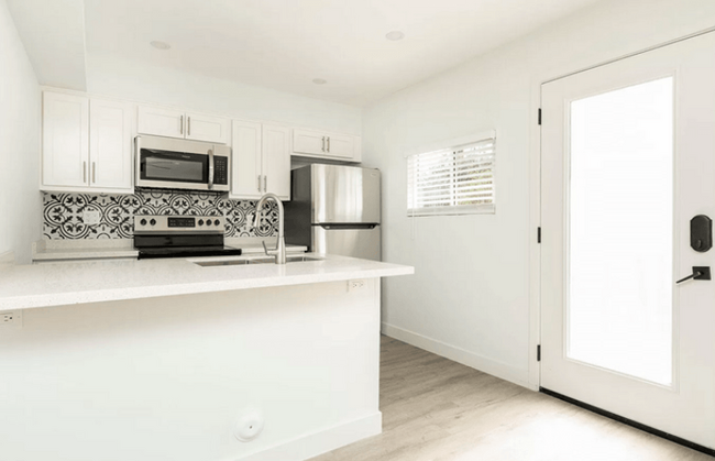 Building Photo - North Longview Rental