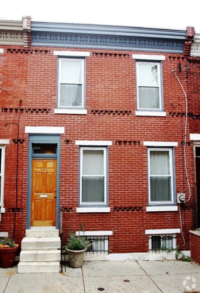 Building Photo - 751 S Cleveland St Rental