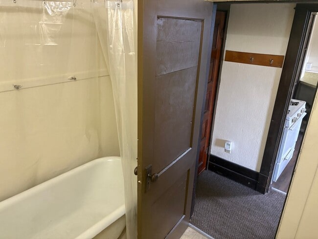 Photo - Sunnyside Multi-Family Unit 3