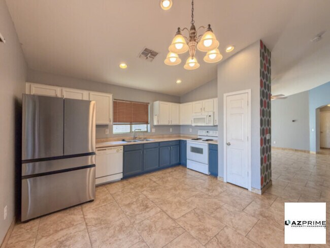 Photo - Fall in love with the charm of this 3/2 house Florence!
