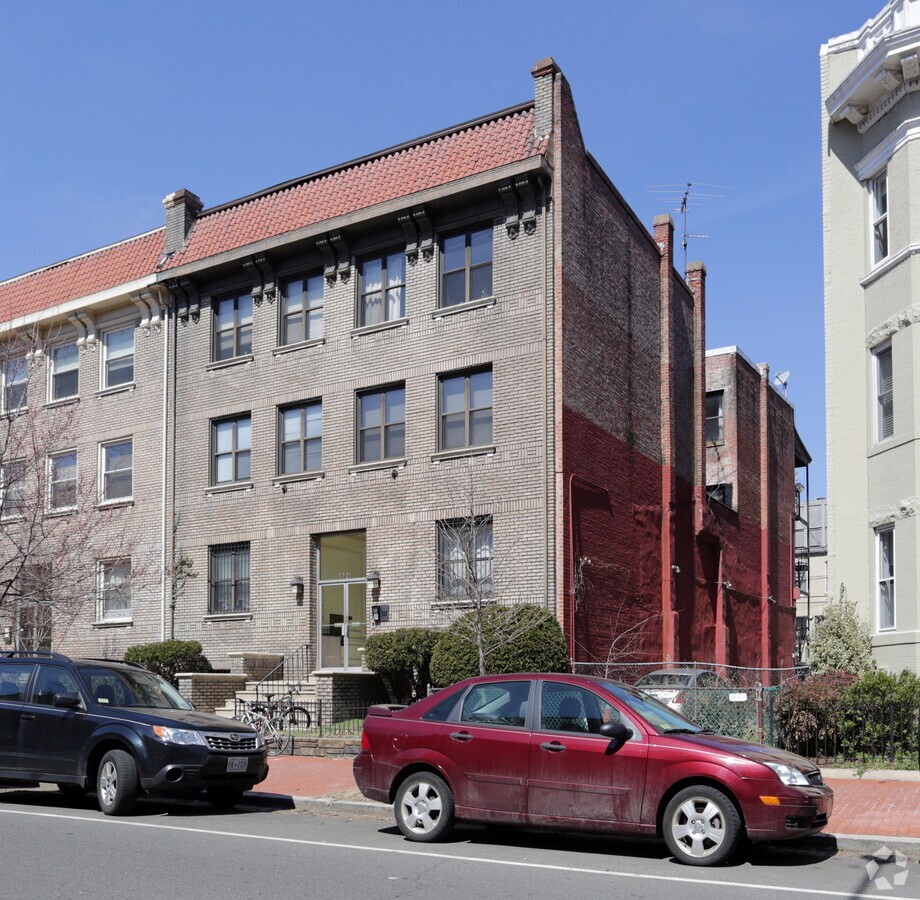 Photo - 1721 T St NW Apartments