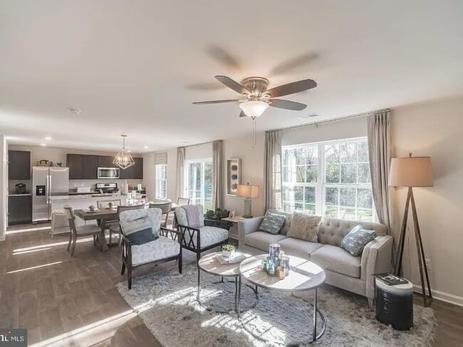 Naturally lit living space on main level - 377 Aylesbury Ln Rental
