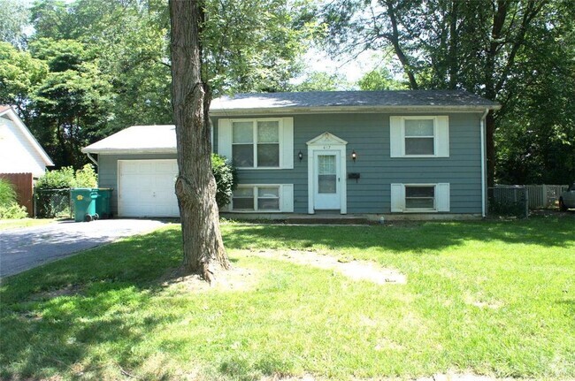 Building Photo - 617 W Madison St Rental