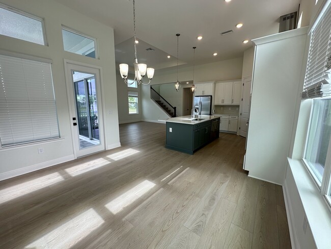 Photo - 3481 Guanabana Xing