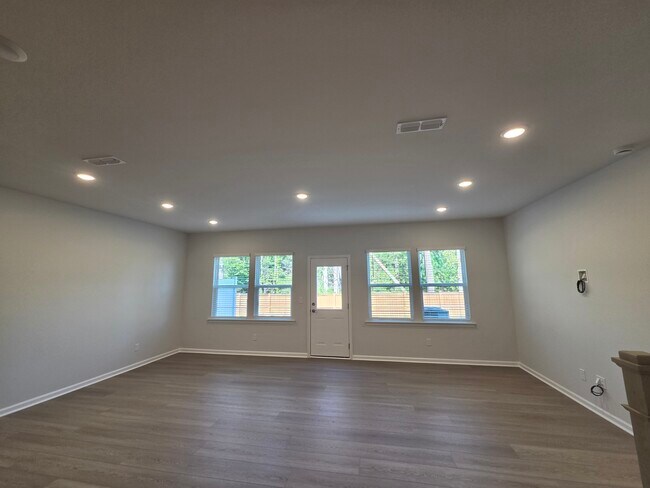 Photo - 1507 Everton Ave