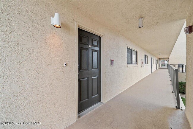 Photo - 555 Jackson Ave Unidad 201
