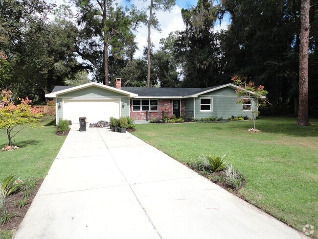 Building Photo - Renovated 4 bedroom/2 bath home in the Sou...