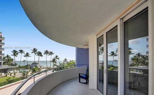 Photo - 5161 Collins Ave Unit 412