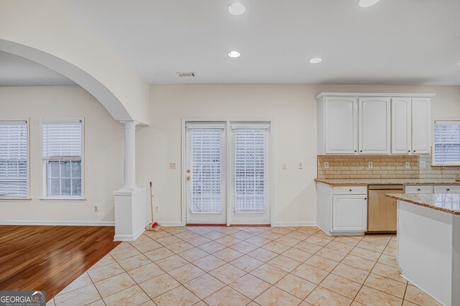 Photo - 7646 Forest Glen Way