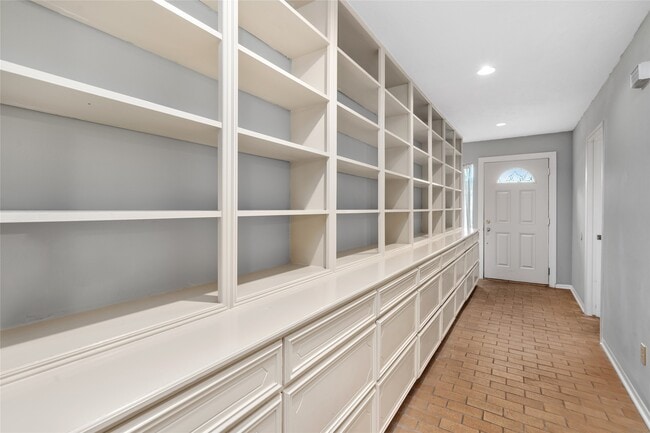 Photo - 53 River Creek Way