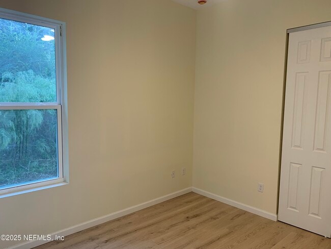 Photo - 5871 Collins Rd