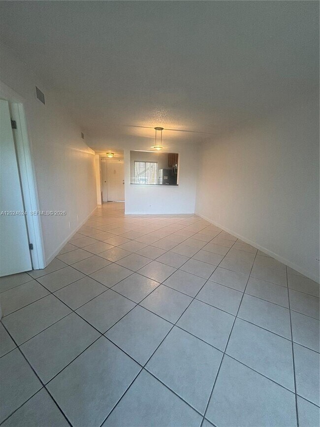 6552 Arleigh Ct Unit 102