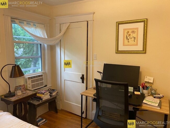 Photo - 21 Sartwell Ave