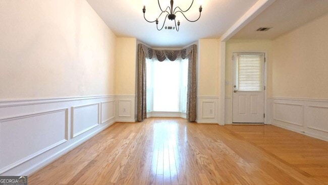 Photo - 135 Friars Head Dr NE