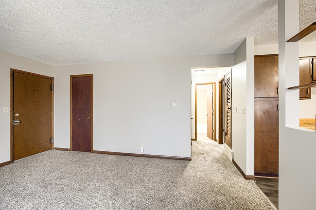 2635 N 42nd St Unit 2