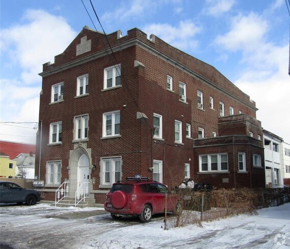 Building Photo - 30 Fayette St Unit 3rd Floor Rental