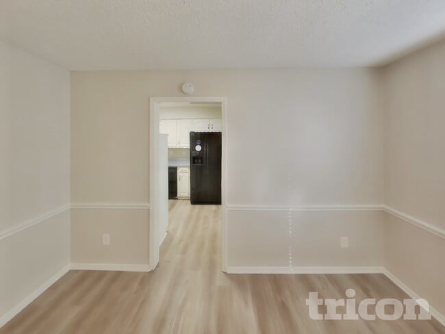 Photo - 3225 Hastings St