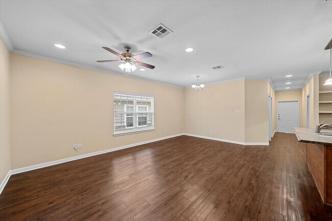 Photo - AVAILABLE NOW! Beautiful 3 bedroom townhome located in Waco!