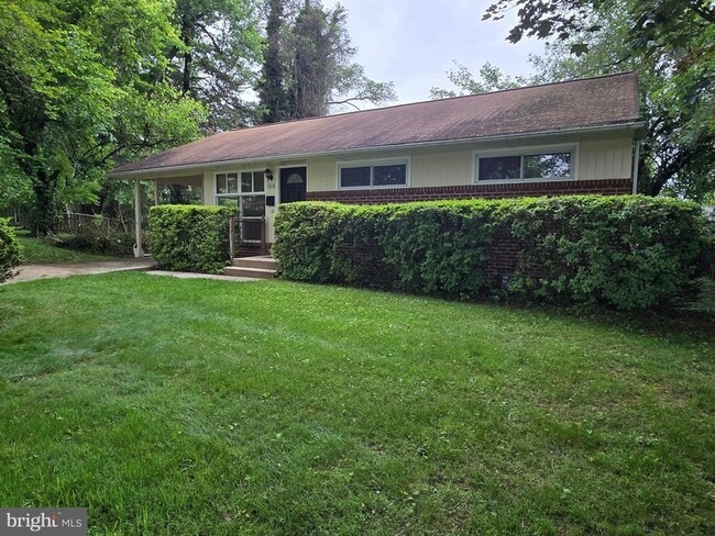 Photo - 13118 Vandalia Ct House
