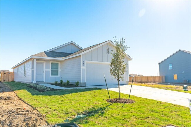 Photo - 241 Kings Row Ln