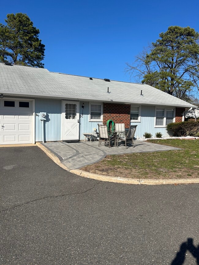 Building Photo - 1168A Clydebank Ct Unit 1168A