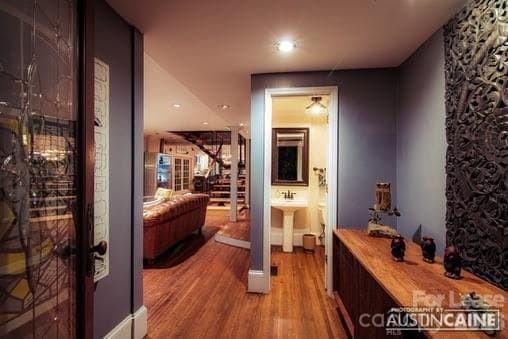 Photo - 404 W 8th St