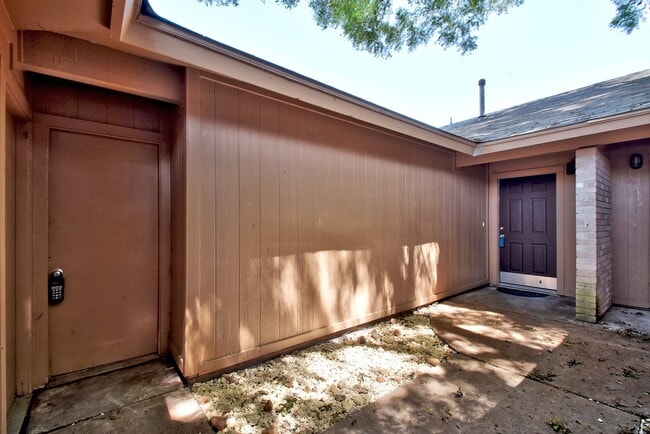 Photo - 418 Linden St