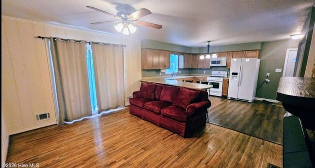 Photo - 1446 Audubon Dr SE